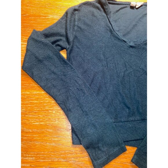 Dark Green Long Sleeve V-Neck Top Lightweight & Soft - Picture 4 of 4